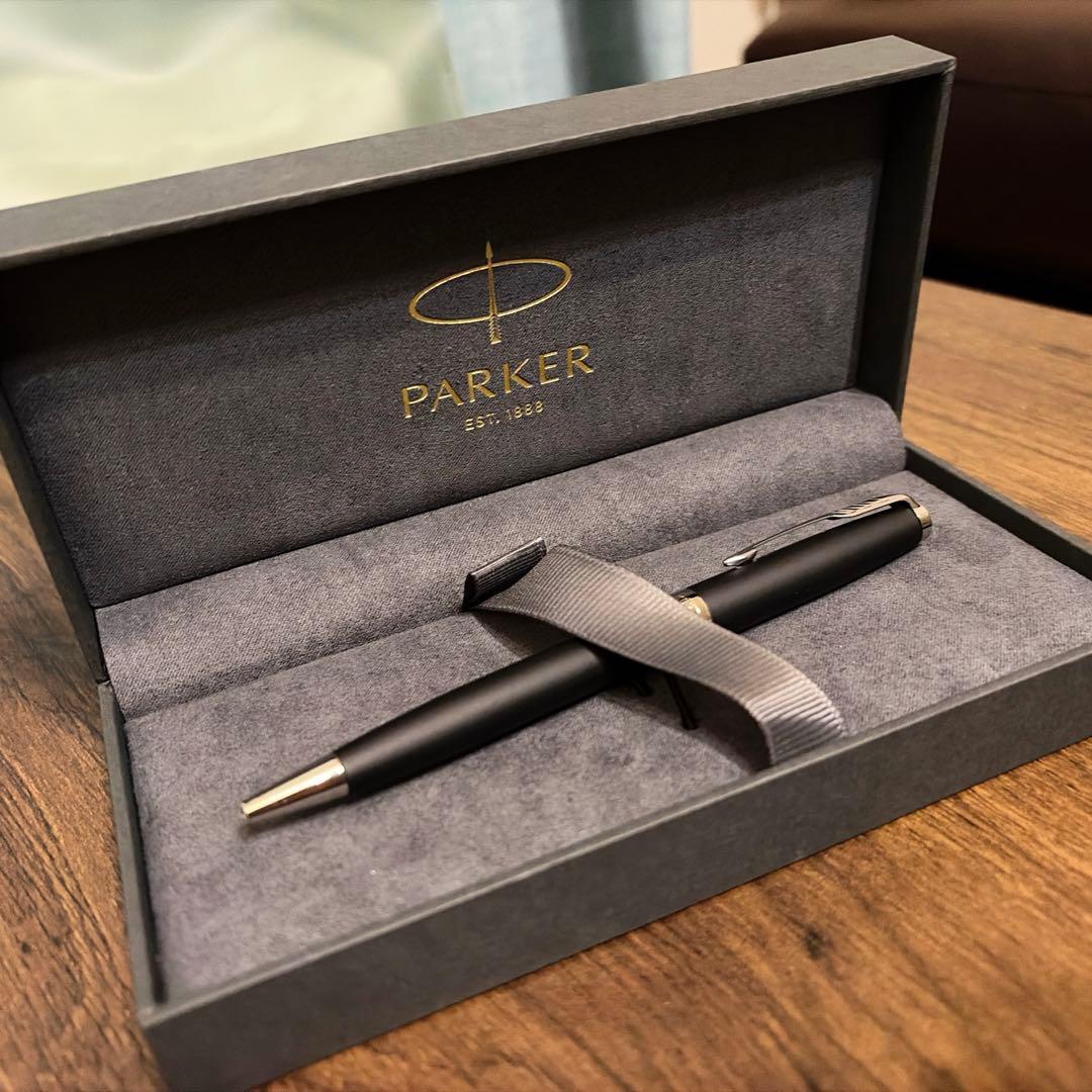 パーカー社製ボールペン 中字 インク黒 標準 ブラック