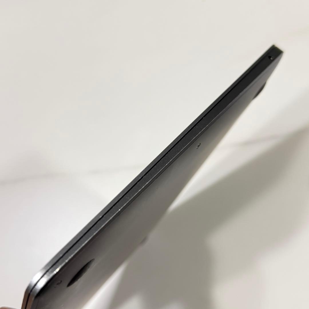 Apple MacBook Air 13インチ　2018　8GB　256GB