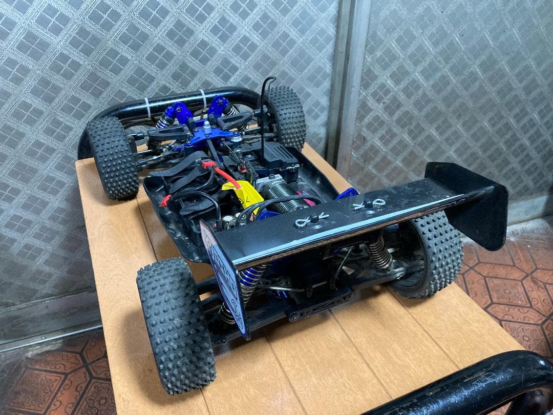 ●京商 1/8バギー インファーノVE レディーセット 送受信機付き！