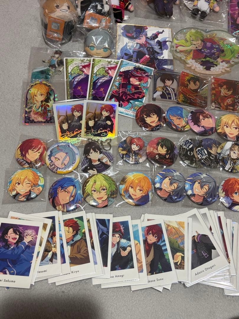 あんスタ グッズ まとめ売り 大量 190点 缶バッジ アクリルスタンド など