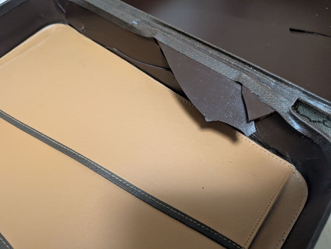 Gucci グッチ　オリベッティ　タイプライターLETTERA35