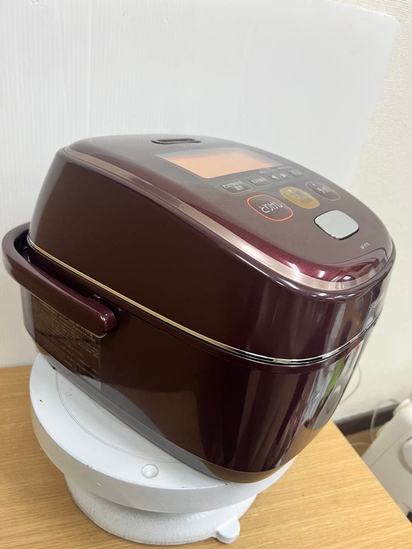 ZOJIRUSHI 象印 IH炊飯ジャー NP-YT10 5.5合2017年製