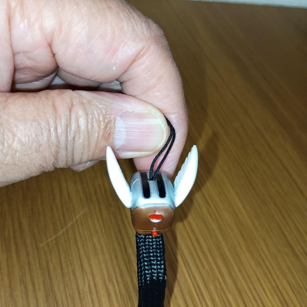 フライングトースターのストラップ 黒と白と茶