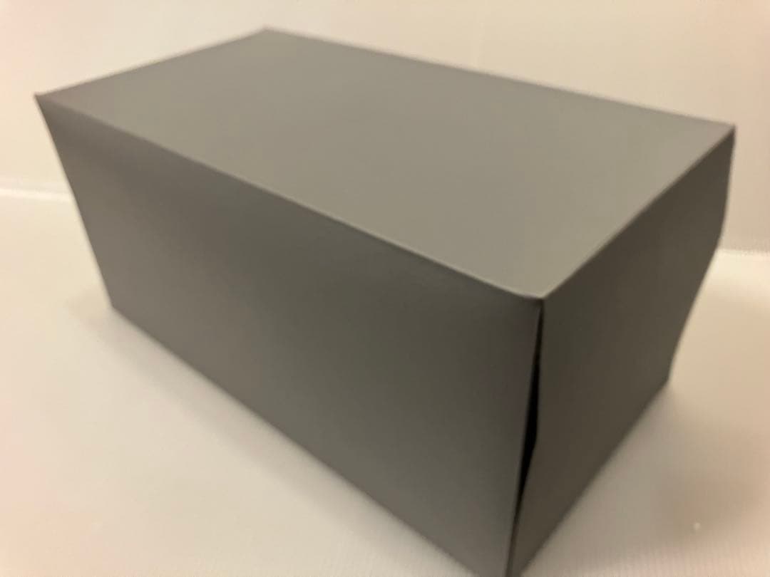 ミニカー 1/18 BMW 330i ツーリングTouring グレー