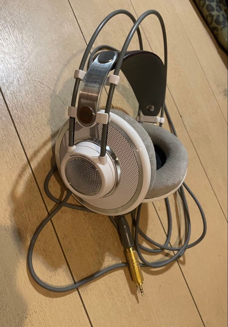 AKG K701-Y3 オープンエアー型プロフェッショナル・ヘッドホン