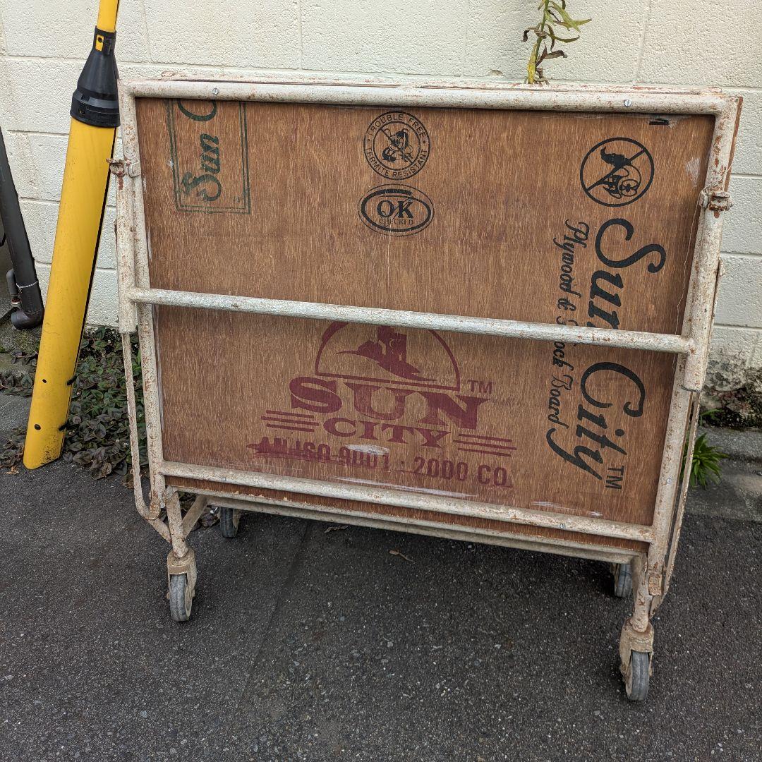 イギリスビンテージ 折り畳みベッド 簡易ベッド ビンテージ家具 インダストリアル