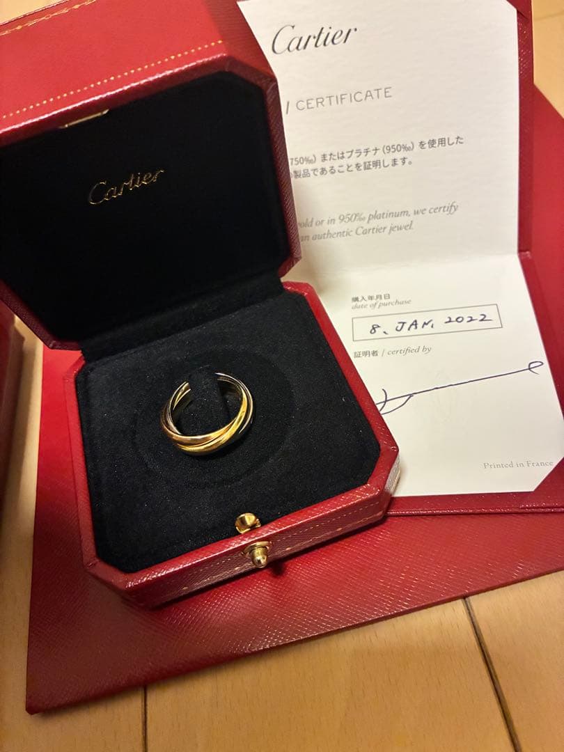 【ほぼ未使用】トリニティ リング、クラシックモデル、ダイヤモンド5石　13号