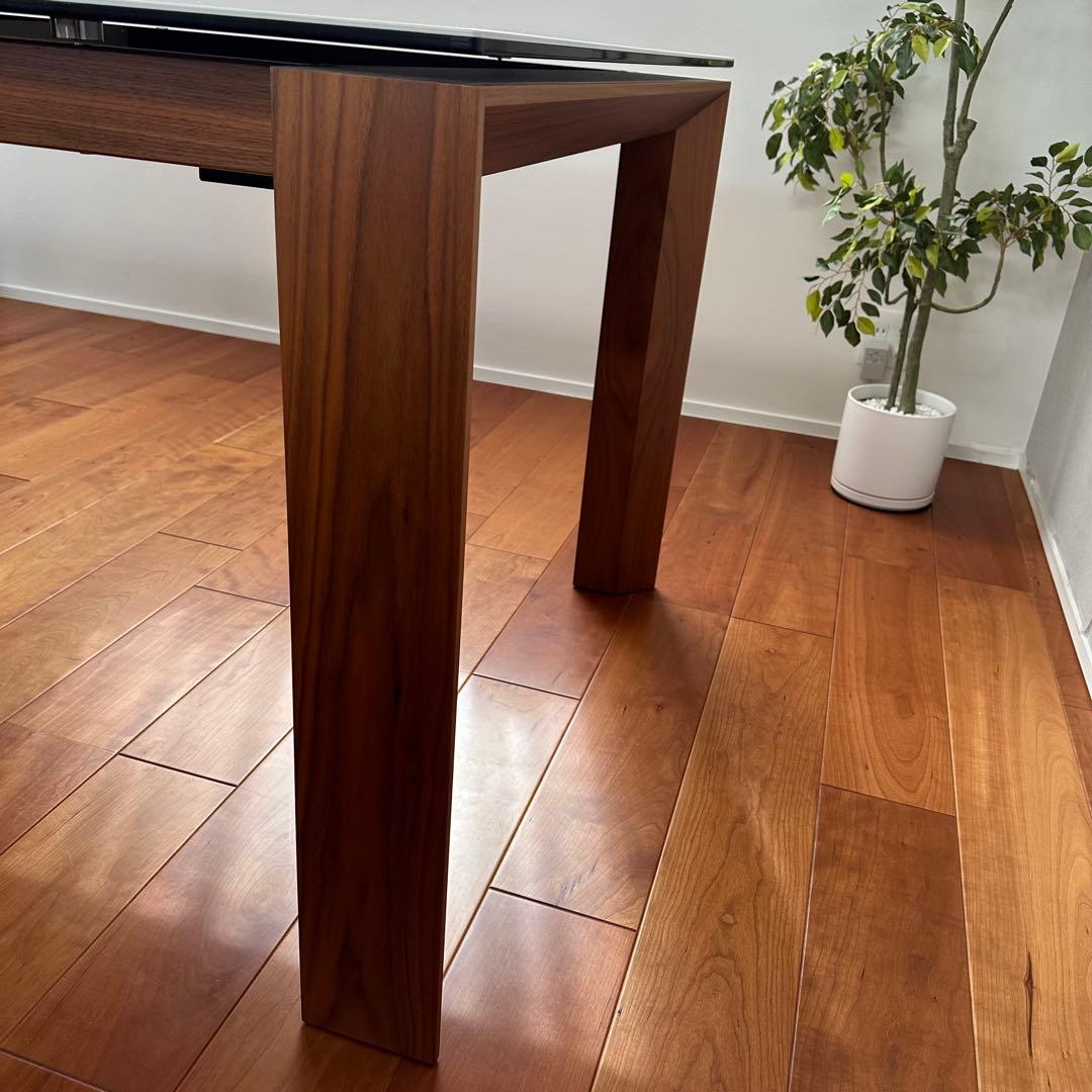 Calligaris カリガリス 伸長ダイニングテーブル セラミック