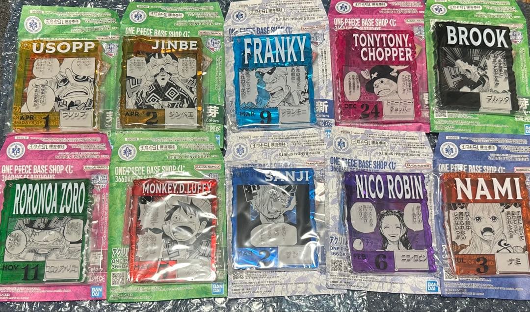 ワンピースベース アクリルブロック 麦わらの一味