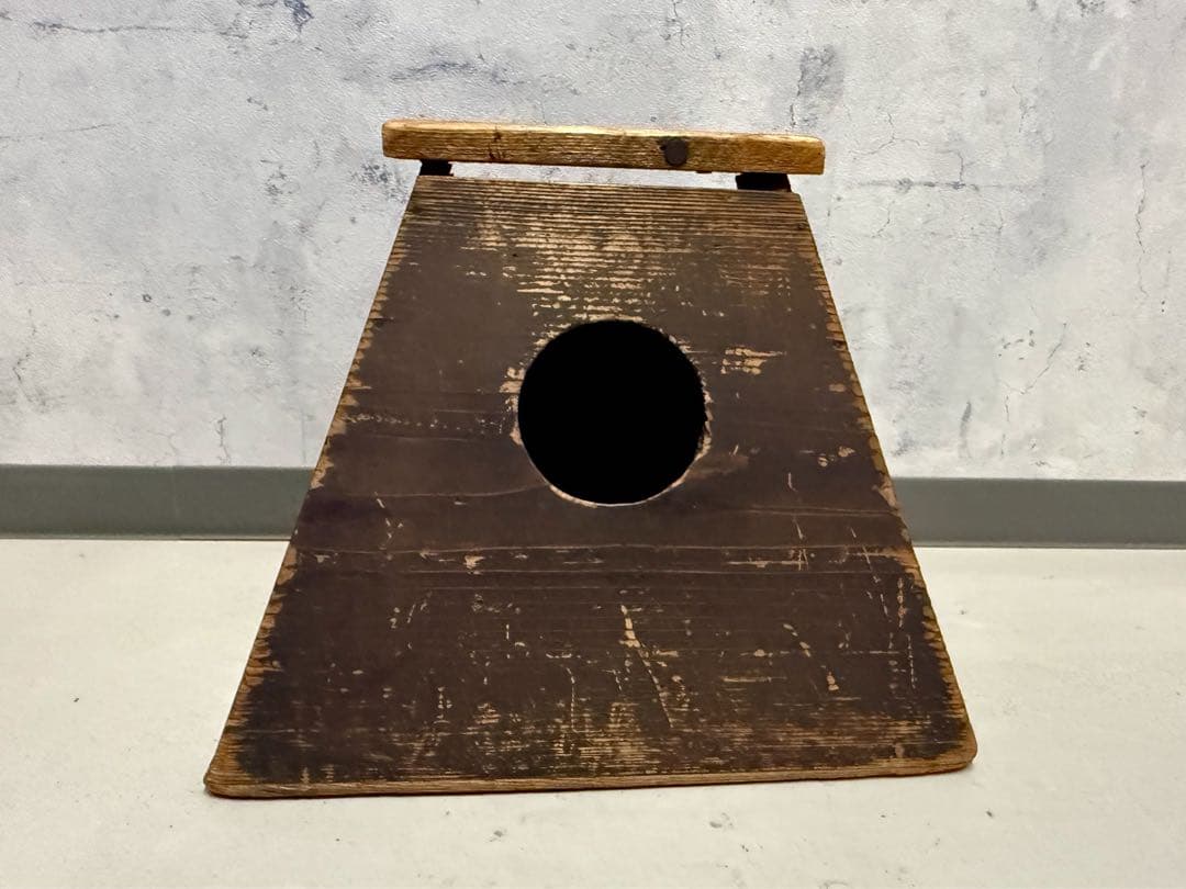 昭和レトロ　美しいヴィンテージの踏み台　木製三角形スツール 脚立　京都