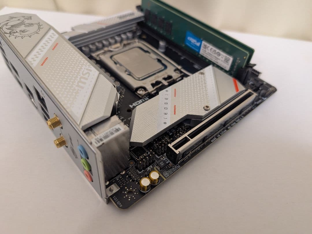 MSI B760Iマザー + i5-13600kf + 64GBメモリ