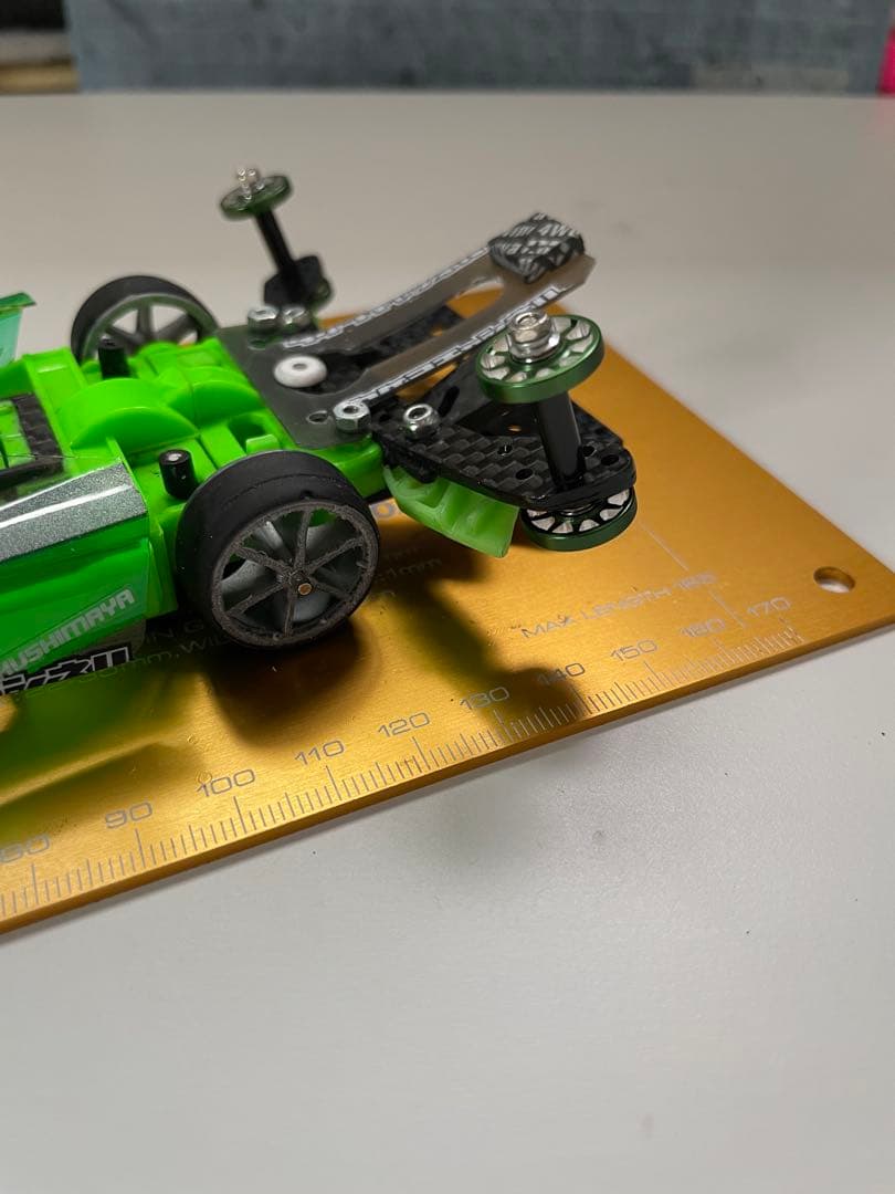 ミニ四駆 ＭＳフレキ完成車 セット 充電器 ペラタイヤ 加工ローラー