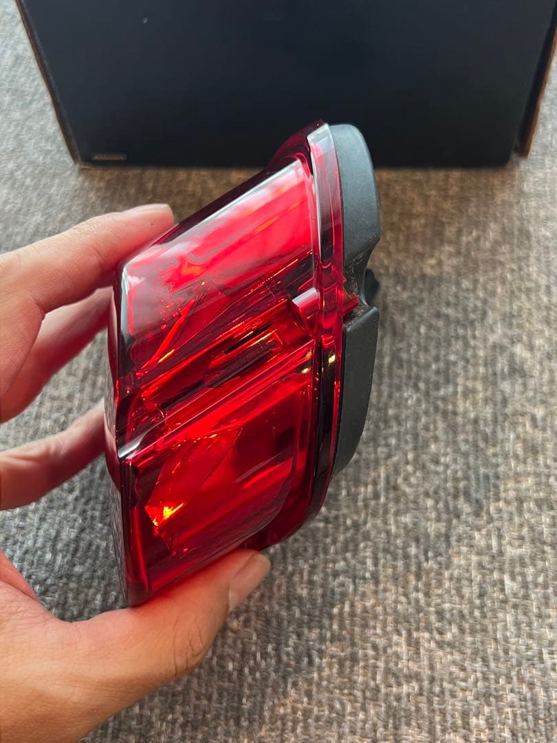 ハーレー純正 テールライトキット 赤/ナンバー灯白LED付き