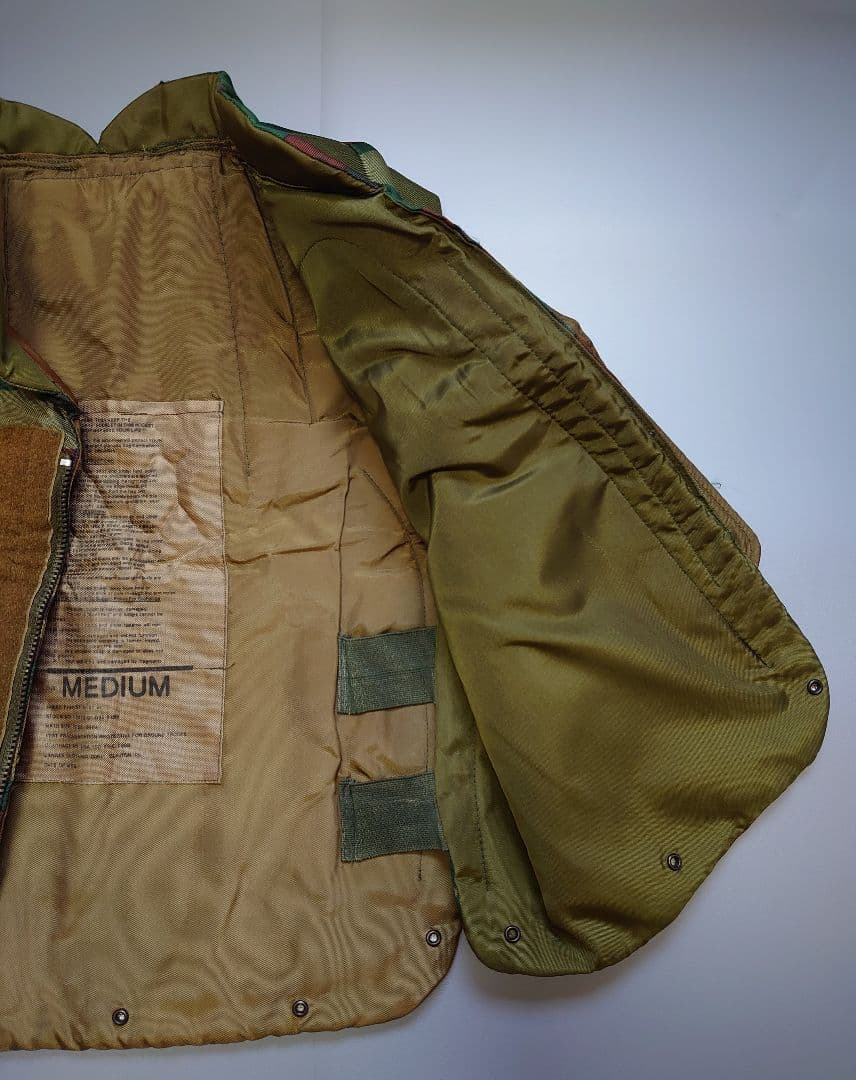 ミリタリーベスト