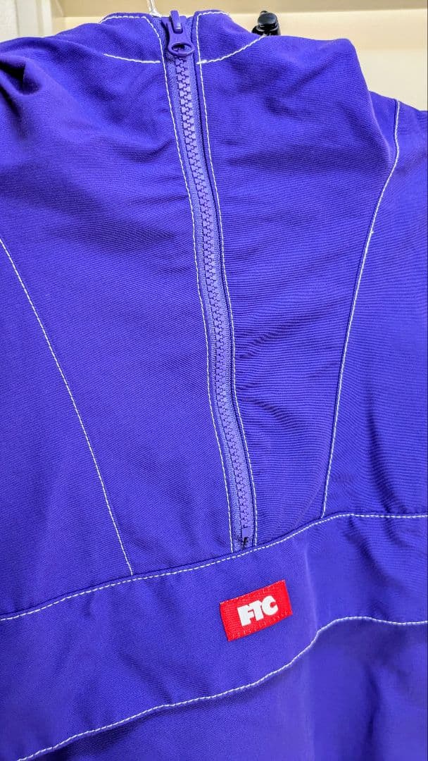 リュウジCONTRAST STITCH ANORAK