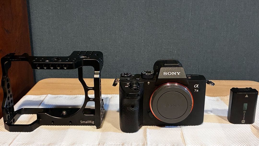 SONY α7iii ミラーレス一眼カメラ 【smallrig ケージ付き】
