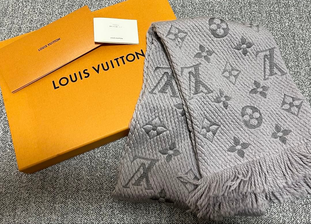 LOUIS VUITTON ルイヴィトン　マフラー　グリペルル（グレー）