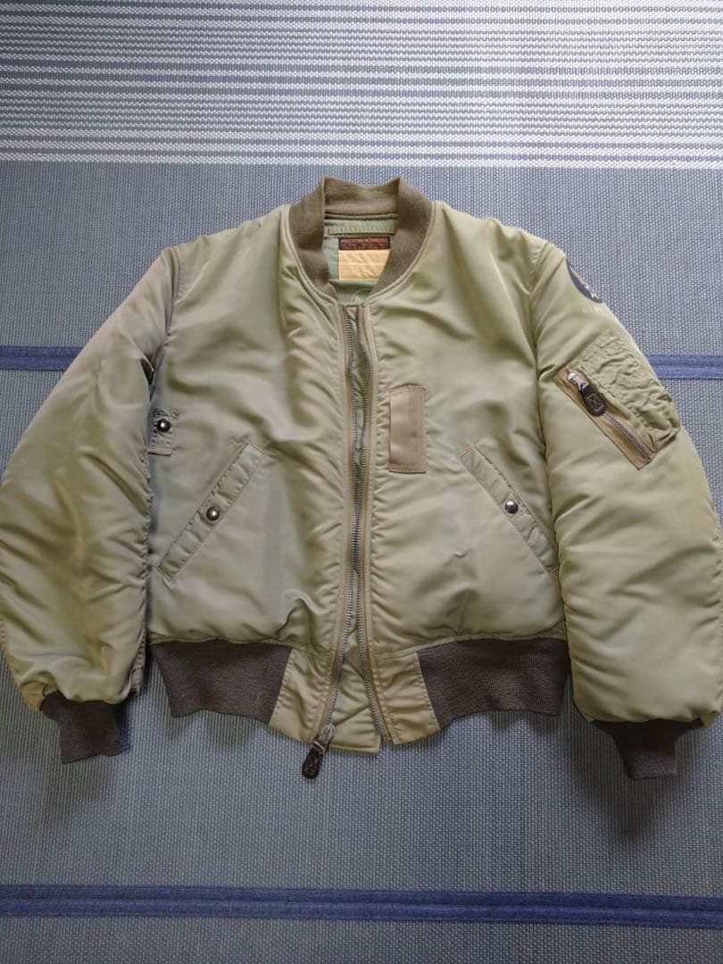 バズリクソンズ　B-15D