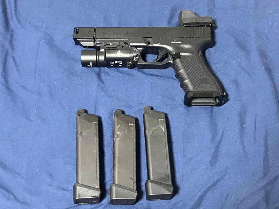 東京マルイ　ガスブローバックエアガン　グロック17 Gen4 MOD