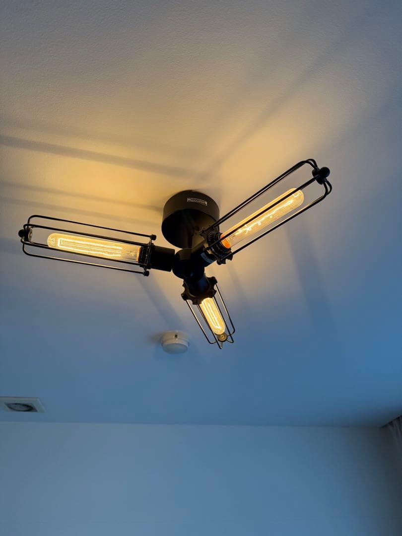 ウィンチェスター　シーリングライト　3灯