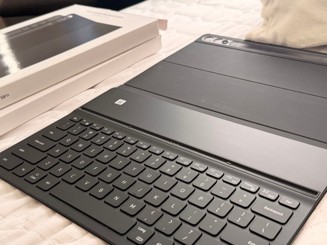 キーボード Galaxy Tab S9+ Book Cover Keyboard Slim