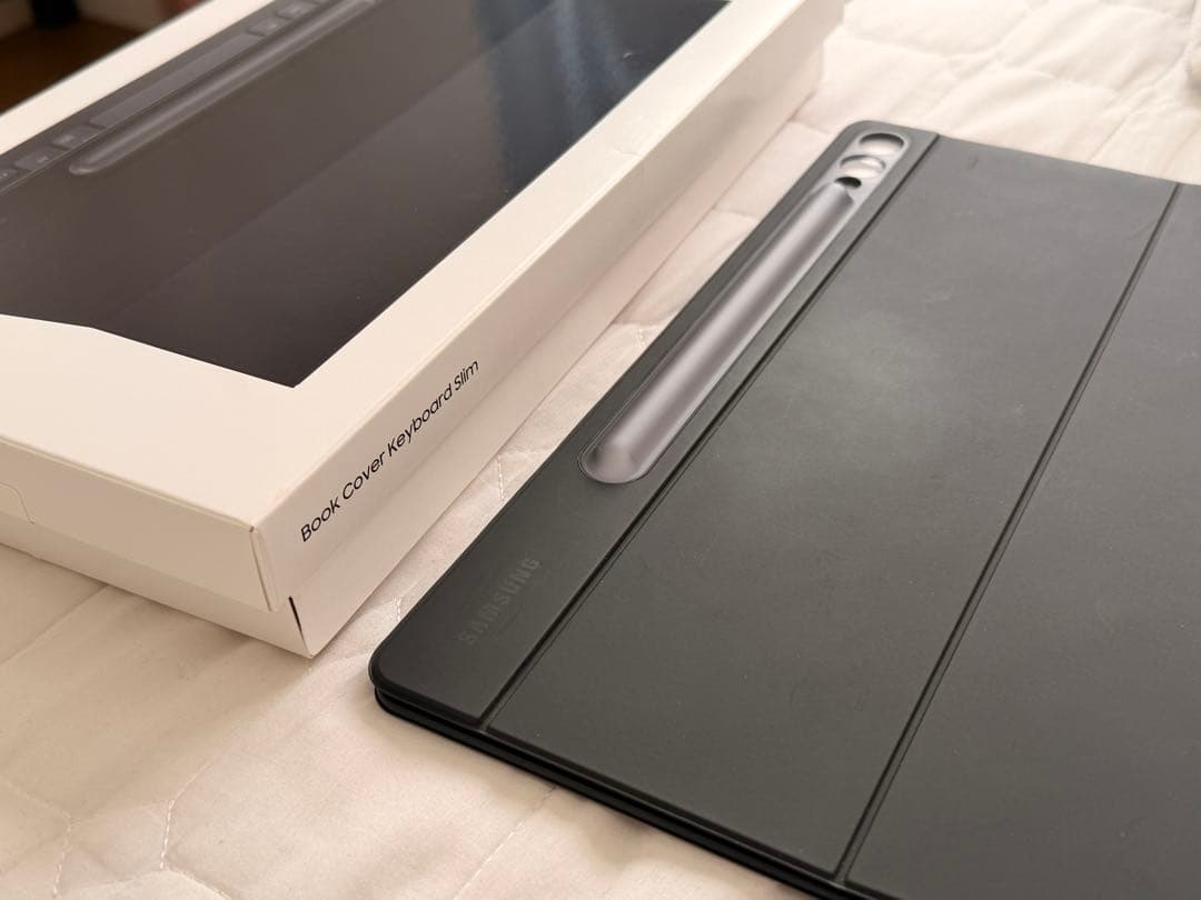 キーボード Galaxy Tab S9+ Book Cover Keyboard Slim