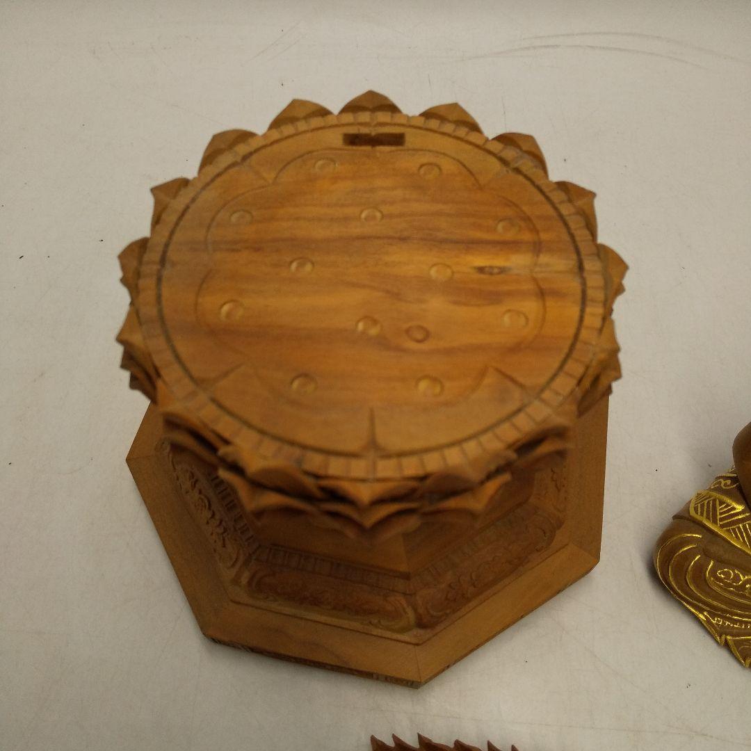 木彫　釈迦如来座像　八角台座　置物　オブジェ　アンティーク　美術品