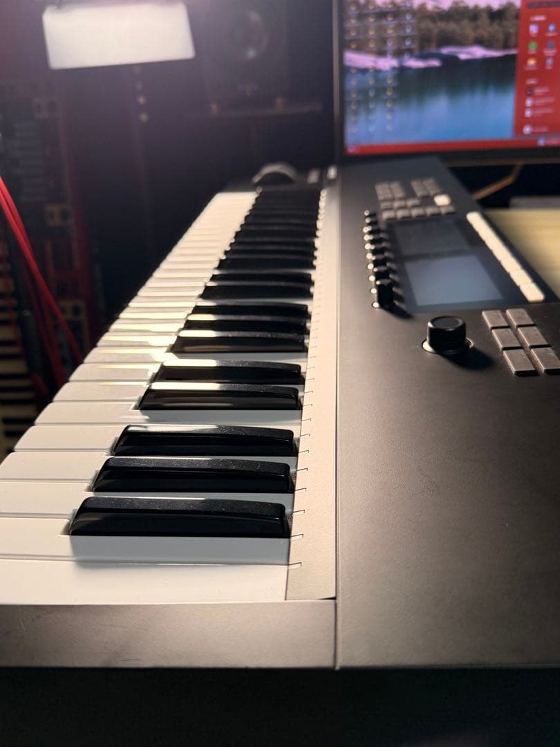 DTM・DAW KOMPLETE KONTROL S49 Mk2