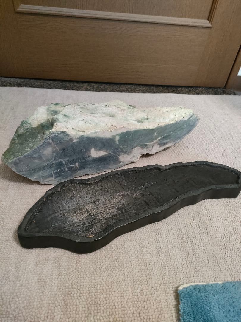 愛石家放出！日高翡翠【極上名品】台座付 自然石 銘石 天然鑑賞石 水石 国産鉱物