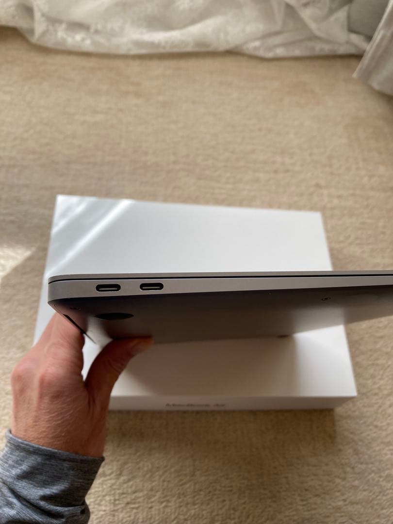 MacBook Air (Retina,13インチ,2018)/MRE82J/A