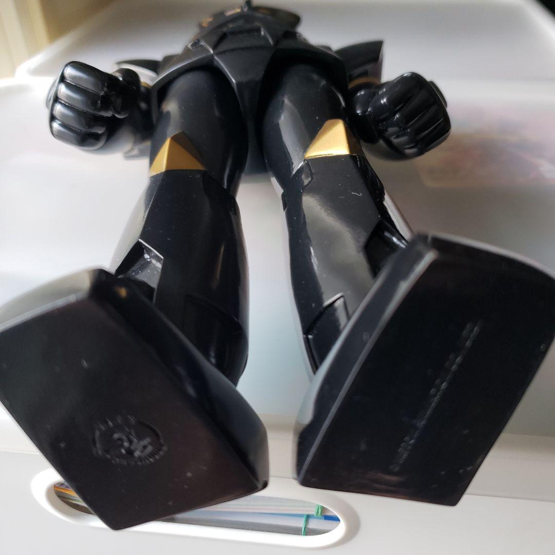 工匠堂　ソフビ　ギンガイザー　ロボットフィギュア 　黒　ブラック
