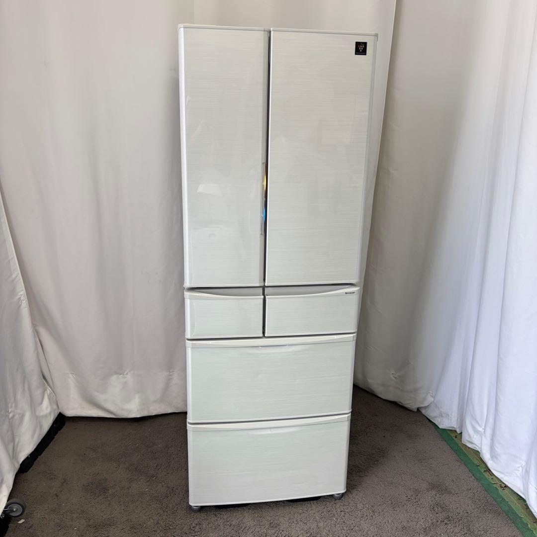 789　シャープ　冷蔵庫　設置無料　400-500L　観音開き　白　綺麗　安い‼️