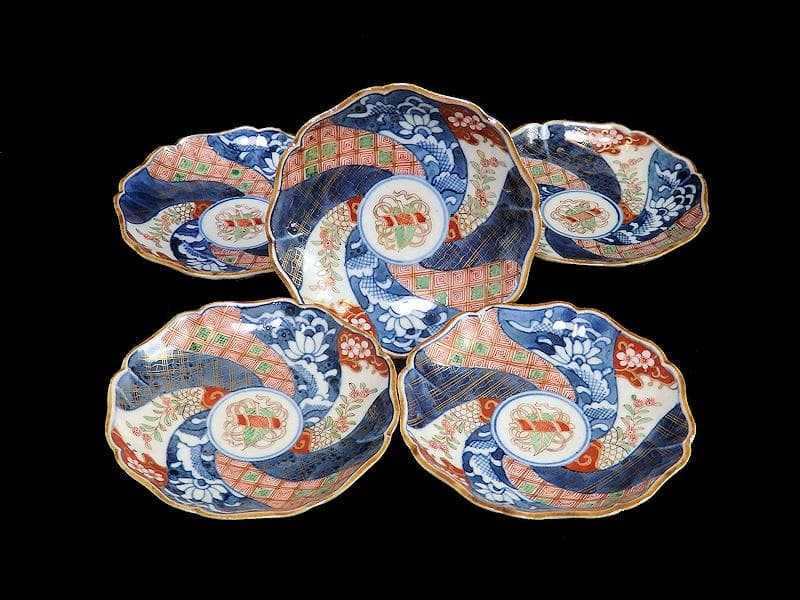 大聖寺伊万里　染錦　捻り紋　芭蕉葉に巻物　３寸半皿 ５枚　C840AS-BQo