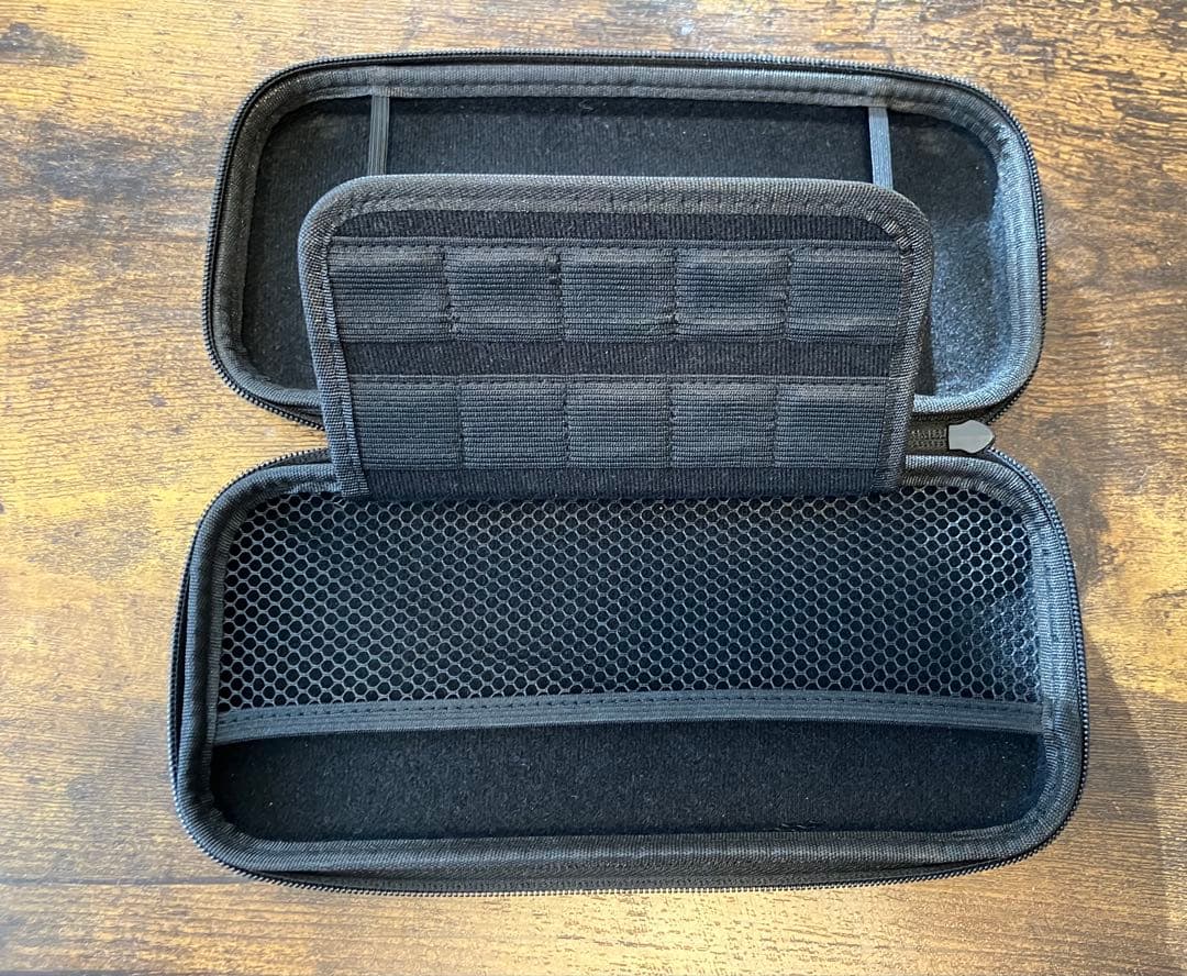 Nintendo Switch 本体とプロコントローラー2個セット