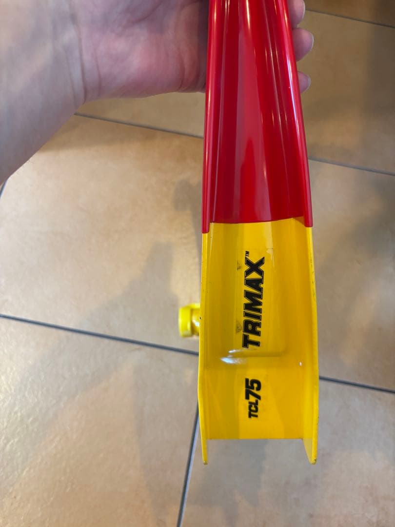 TRIMAX タイヤホイールロック TCL75 ランドクルーザー　中古