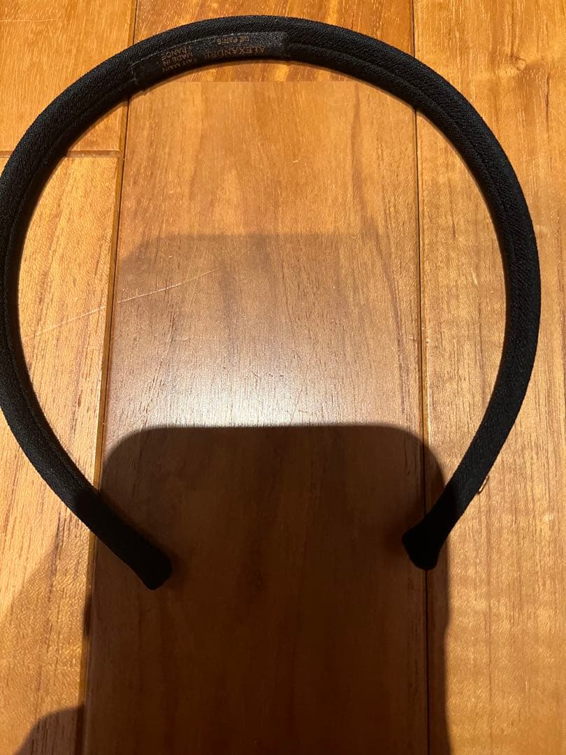 ALEXANDRE DE PARIS 黒 カチューシャ