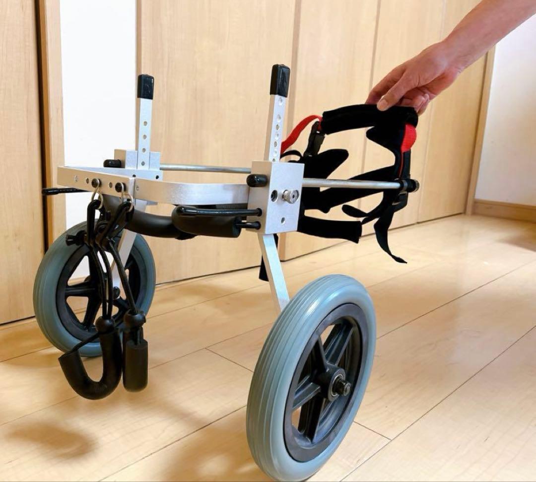 中型犬用車椅子　ほぼ新品