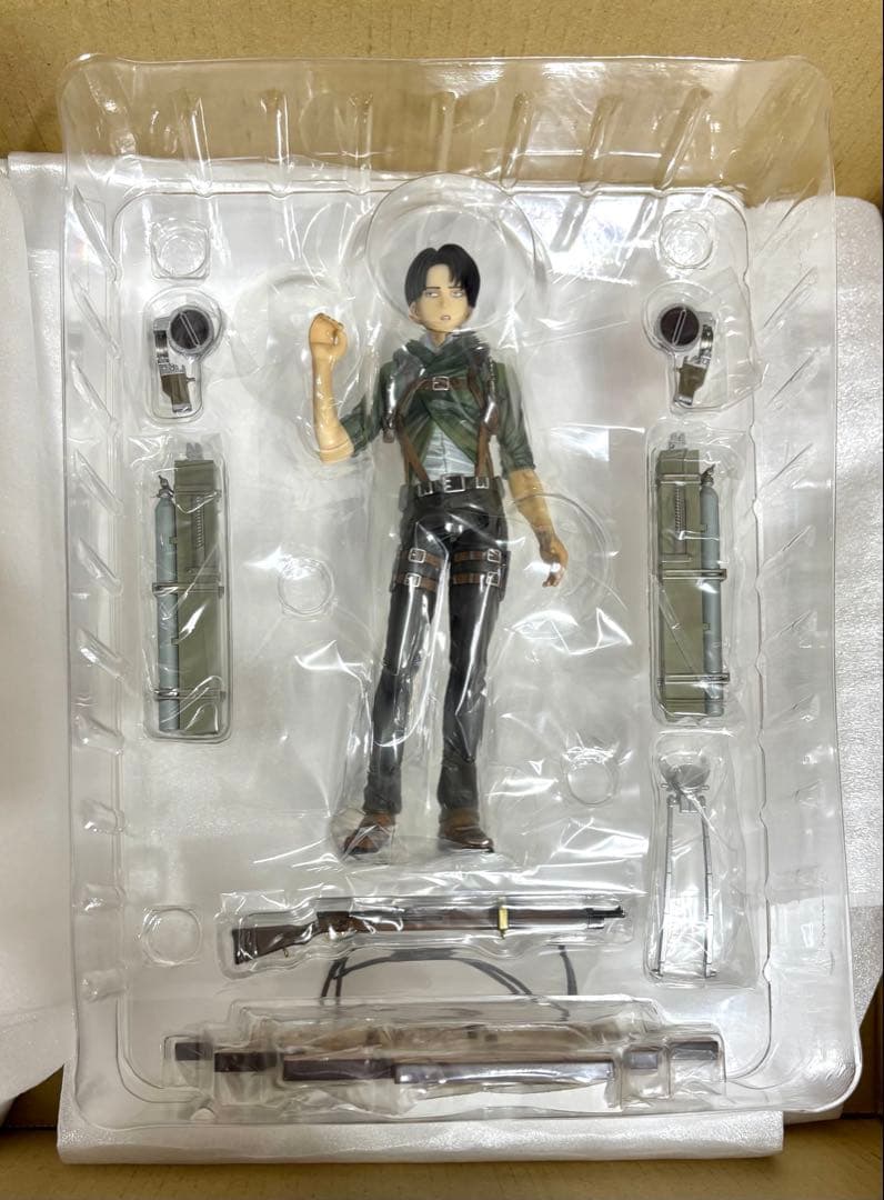 進撃の巨人 リヴァイ　フィギュア　BRAVEACT 1/8 -ver.2A-