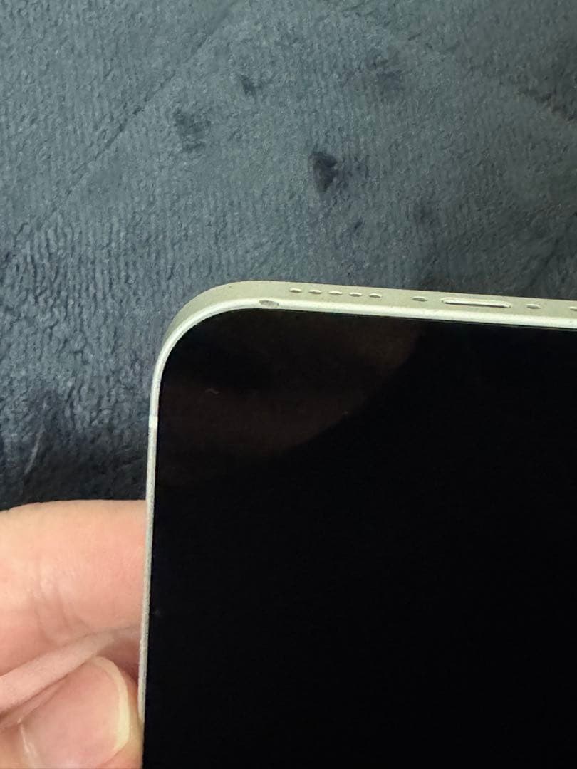 Apple iPhone 13 ホワイト 84%