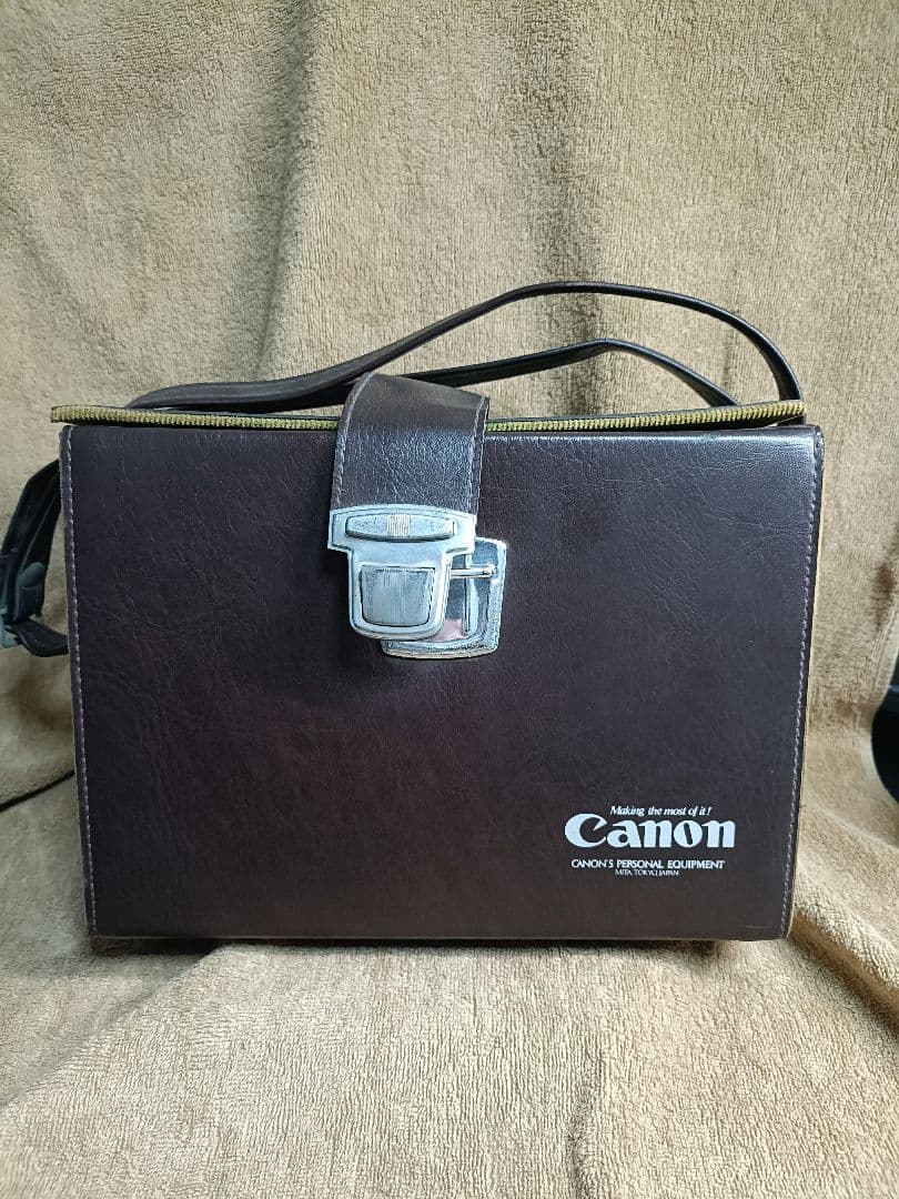 Canon AE-1 フィルムカメラ Sigmaレンズ付き