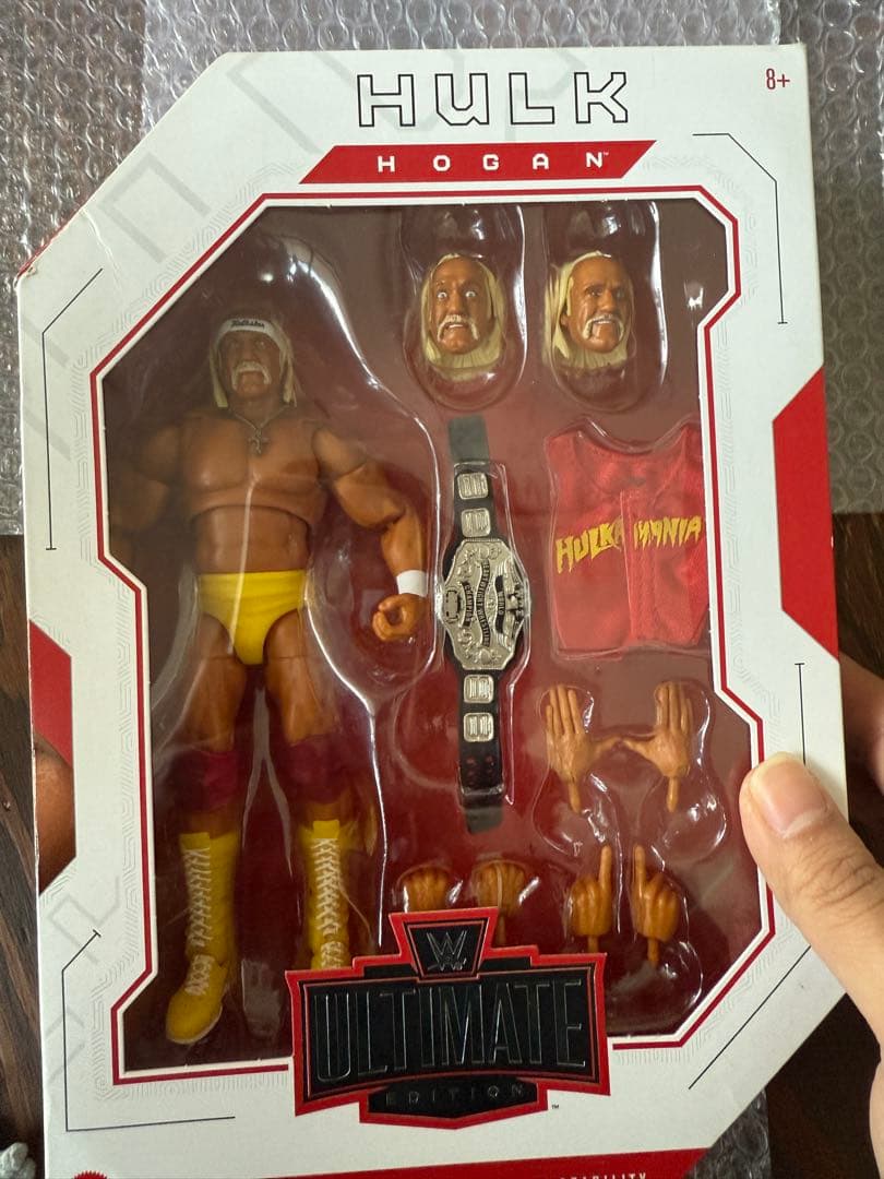 WWE Hulk Hogan フィギュア