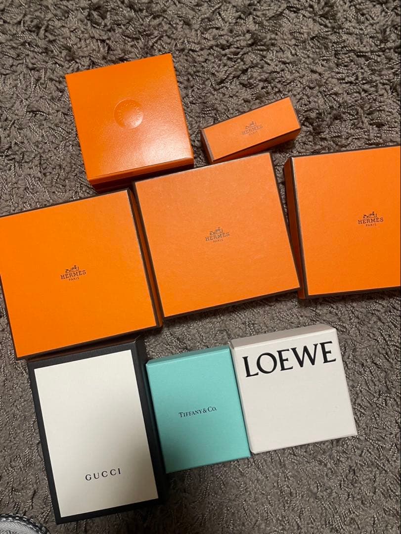 エルメス、ロエベ、ティファニー、グッチ箱