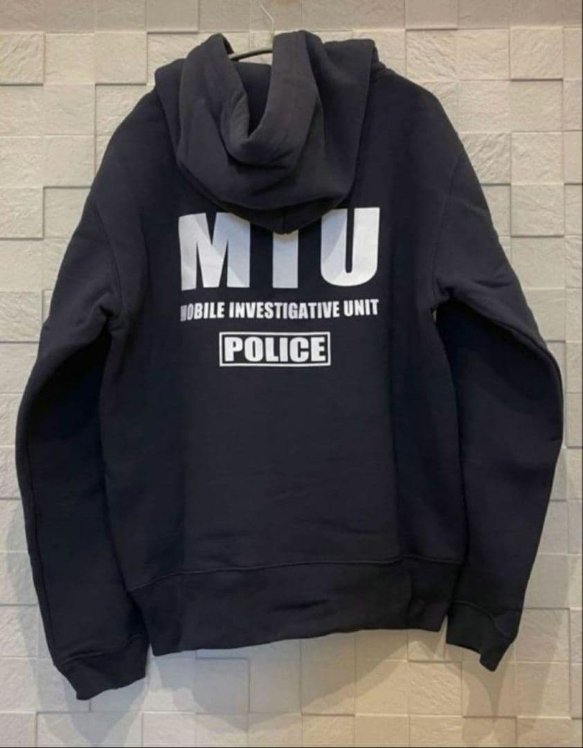 最終値下げ MIU404 パーカー Lサイズ