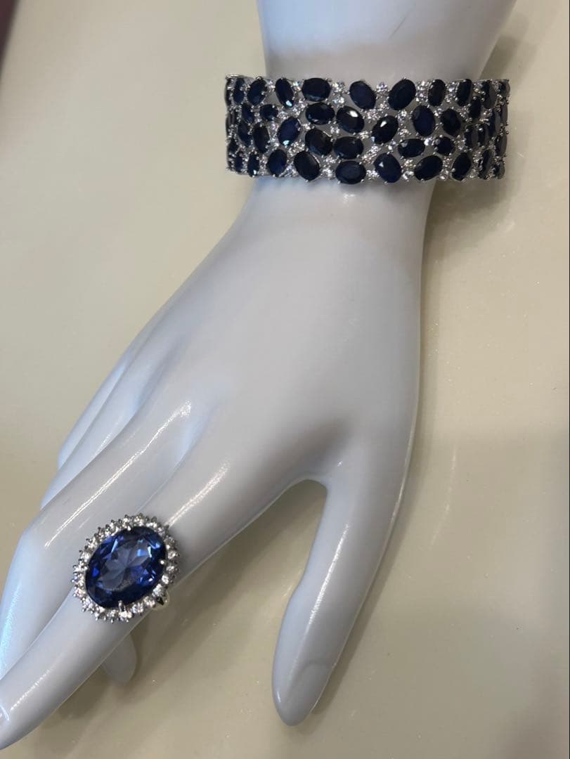 即*中様 天然石サファイアバングル