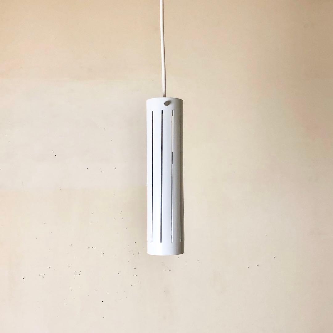 スウェーデン　北欧ビンテージ　ミルキーホワイト　シリンダー型ペンダントランプ