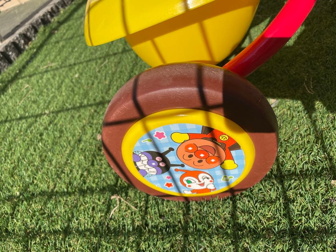 【美品】それいけ！アンパンマン ME 三輪車 押し棒付き