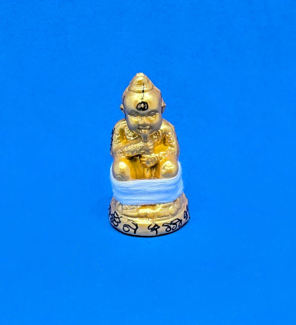 タイお守り　クマントーン　クルーバーチャイチャナ　仏暦2558年