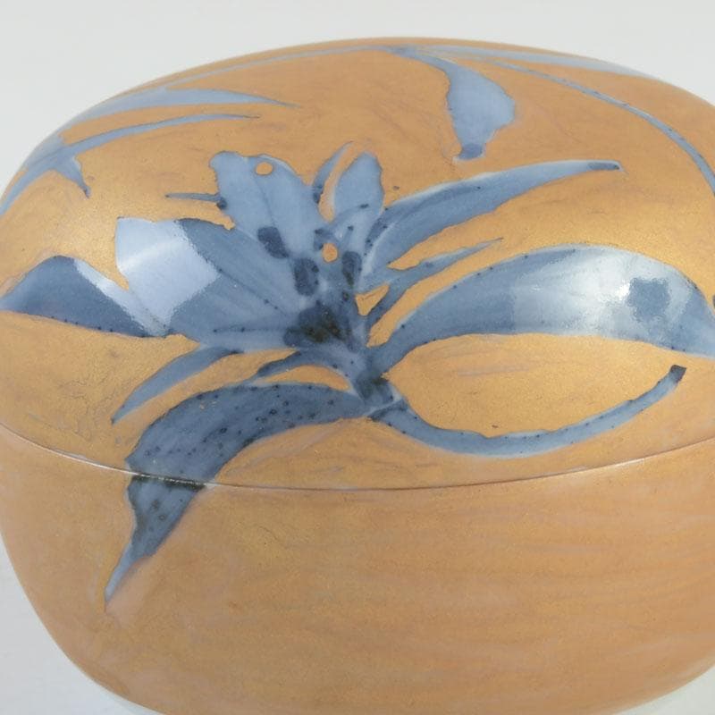 茶道具　染付金彩　りんどう図　御薄器　在銘　共箱　V　9482