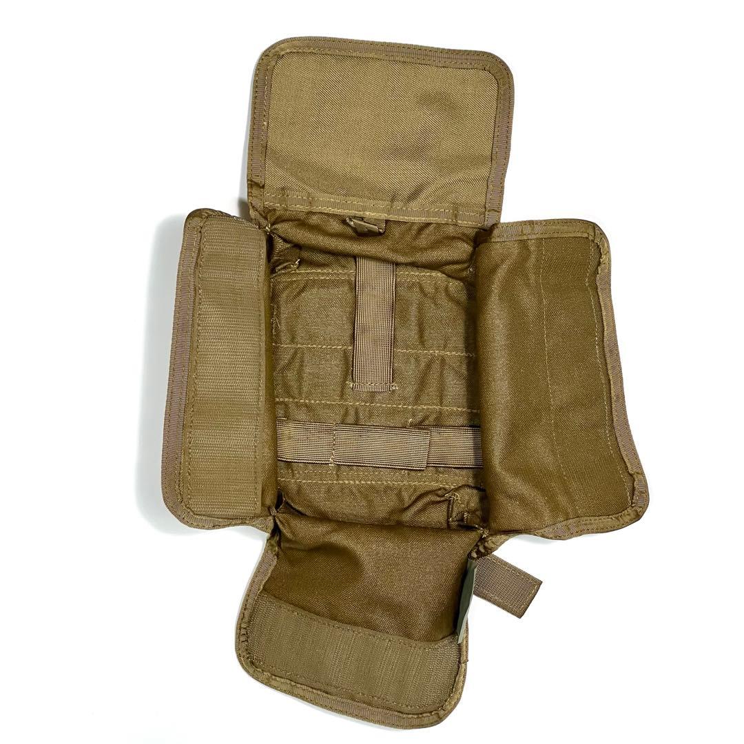 個人装備 PARACLETE MEDICAL QUAD FOLD POUCH CB