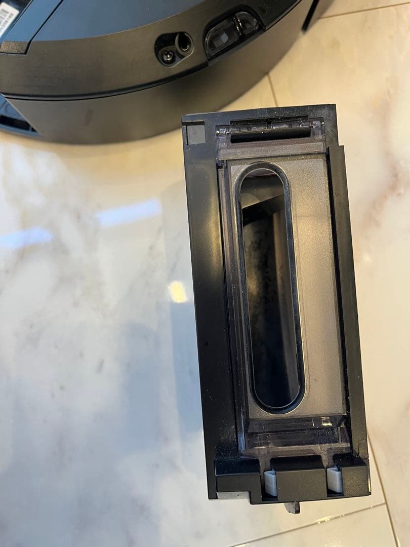 iRobot Roomba i7 ロボット掃除機本体＋充電ドック(箱あり)